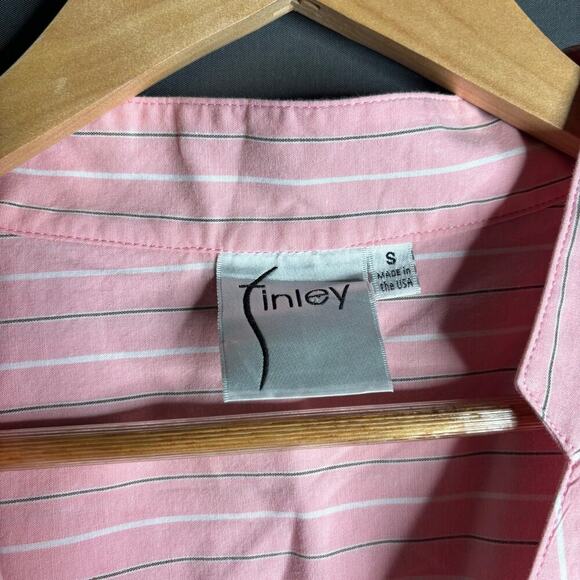 Finley Diamond Short Sleeve Button Down Poplin Shirt Striped Pink Size S - Picture 4 of 4